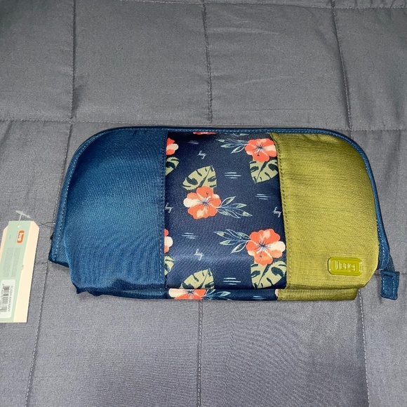 Lug Flash Aloha Navy - Picture 1 of 5